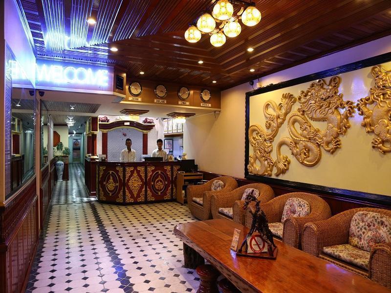 Palace Hotel Mandalay Exteriér fotografie