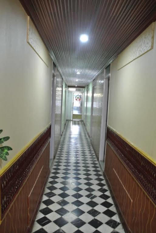 Palace Hotel Mandalay Exteriér fotografie